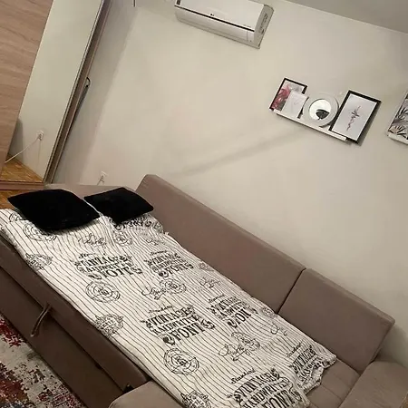 Apartment Feel Like *