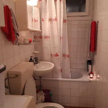 Apartment Feel Like *